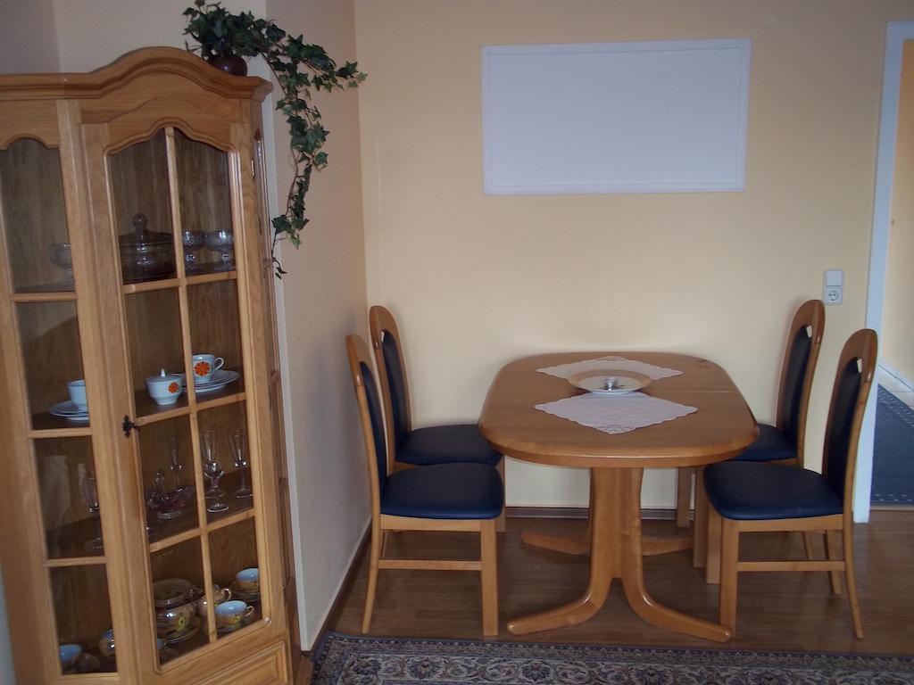 Ferienwohnungen In Moenchengladbach Chambre photo