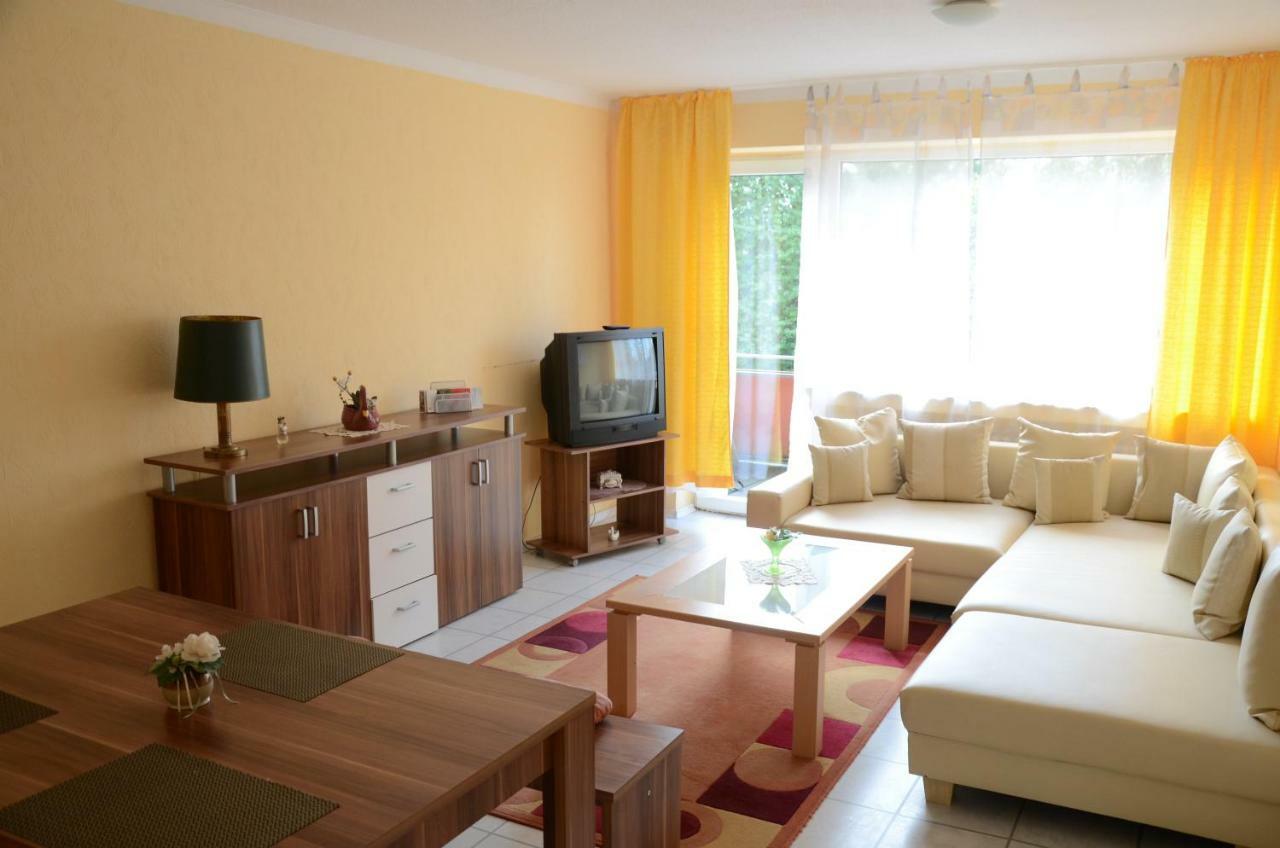 Ferienwohnungen In Moenchengladbach Extérieur photo